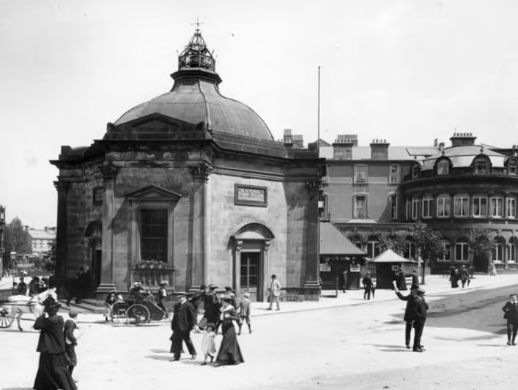 Crowds outside the Royal Pump Room in Harrogate around 1900